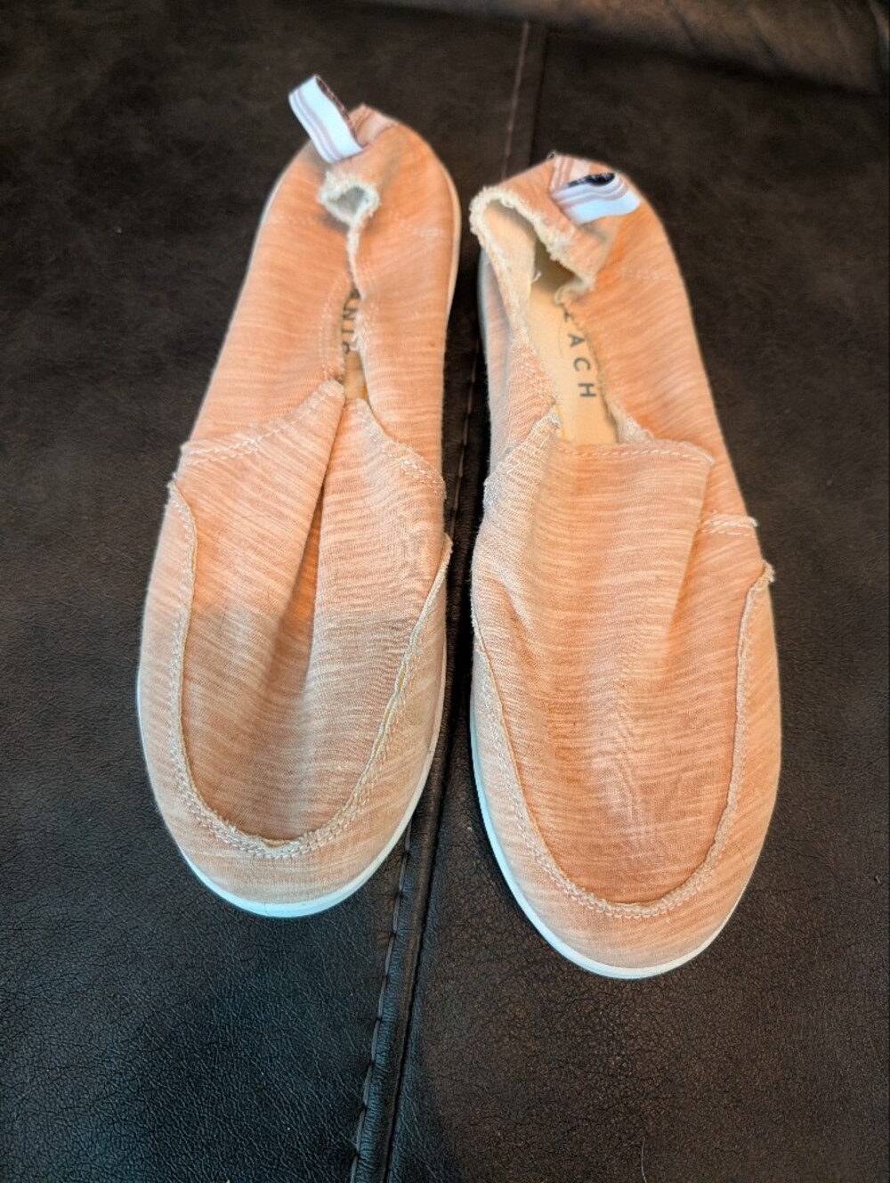 Vionic Slip-On Malibu Beach Sneakers in Peach Heather